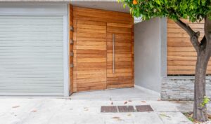 Read more about the article Einladende Eingänge: Wie Sie Ihre Haustür aufwerten können