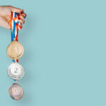 Glanzpunkte für besondere Momente: Warum das Anfertigen von Medaillen mehr als nur eine Erinnerung schafft